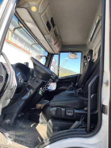 Traktor Iveco