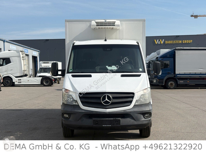 Lastbil Mercedes...