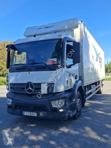 Lastbil transportbil Mercedes