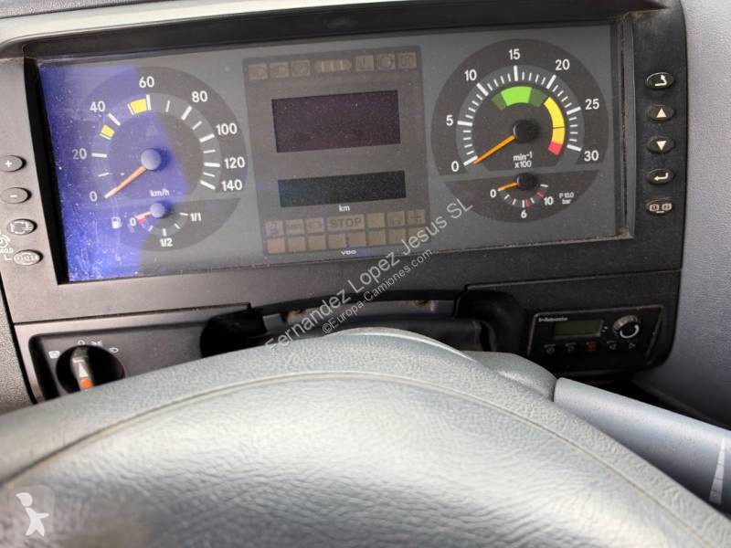 Lastbil Mercedes 1528