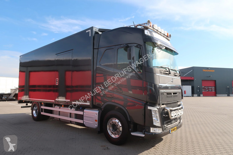 Camião Volvo 420