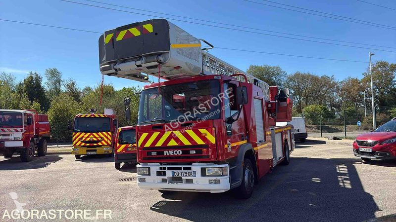 Camión Iveco 130E23