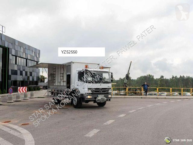 Ciężarówka Mercedes 1226 4x4 mobile workshop