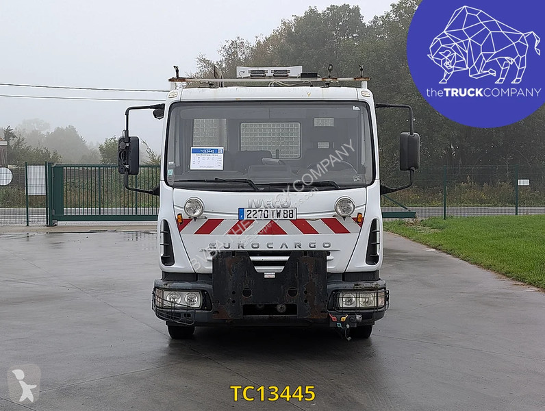 Camión Iveco EuroCargo 100 E18