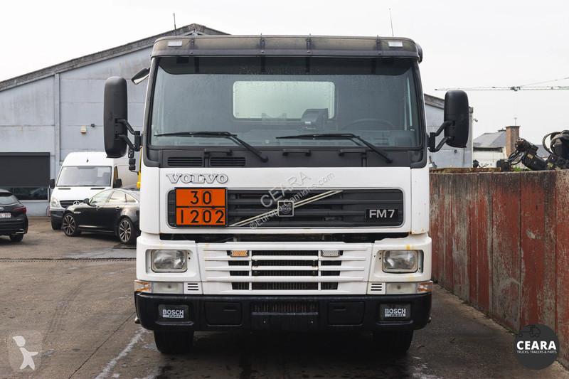 Camión Volvo FM 7.290 citerne gasoil 12.000 L...