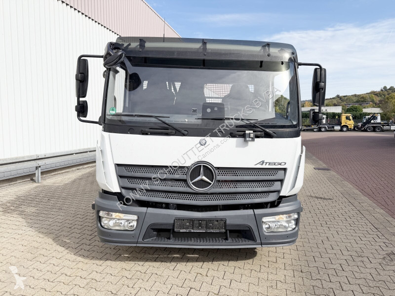 Camión Mercedes Atego 821 K 4x2 Atego 821 K...