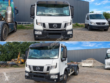 Ciężarówka podwozie Nissan