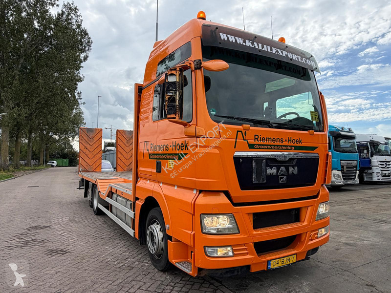 Camión MAN TGX Machine Transporter - Loading...