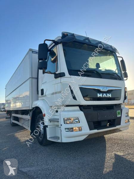 Camión MAN 12.250