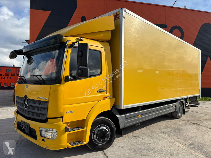 Грузовик Mercedes 1218 4x2