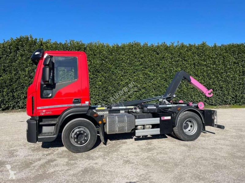 Camion Iveco EUROCARGO 160E SCARRABILE