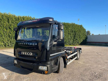شاحنة Iveco EUROCARGO 75E18 CON SCARRABILE NUOVO