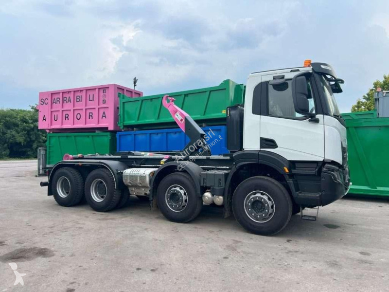 Камион Iveco TRAKKER AD540 NUOVO SCARRABILE