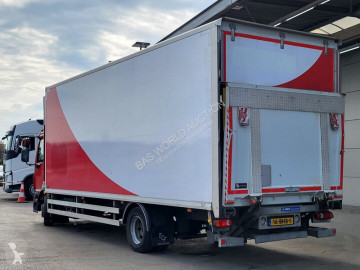 شاحنة Volvo FL10 210