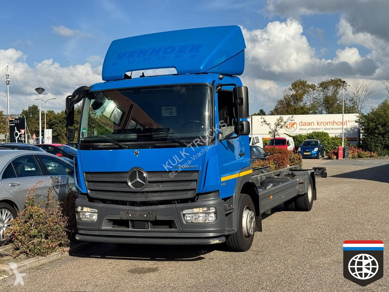 Камион Mercedes ATEGO 1218 L - chassis cab -...