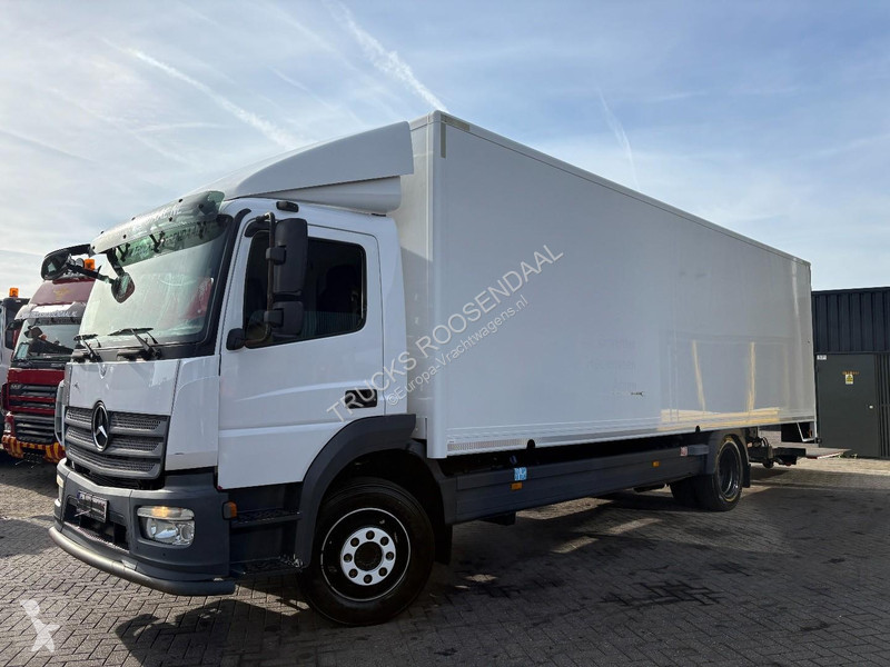 Vrachtwagen Mercedes 1623 + LOADLIFT 2000 KG +...