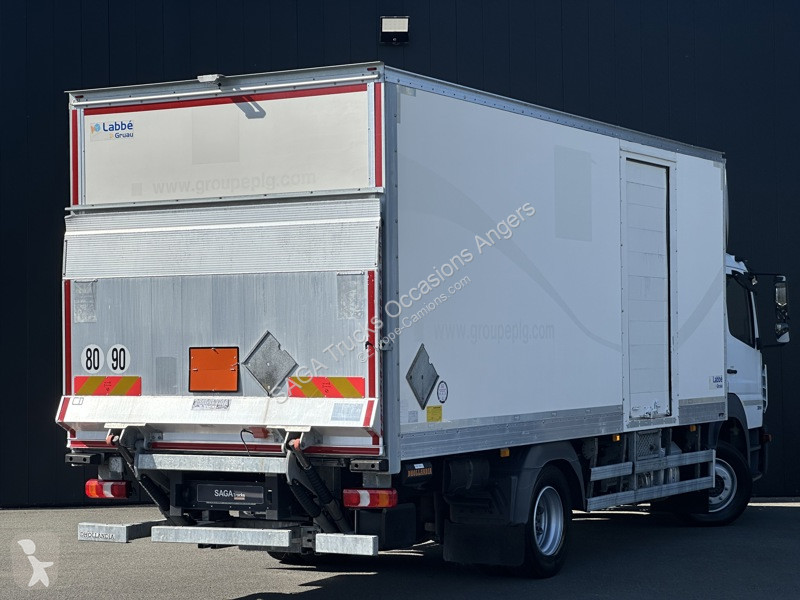 Kamión Mercedes 1218 ClassicSpace 2.30M 4x2...