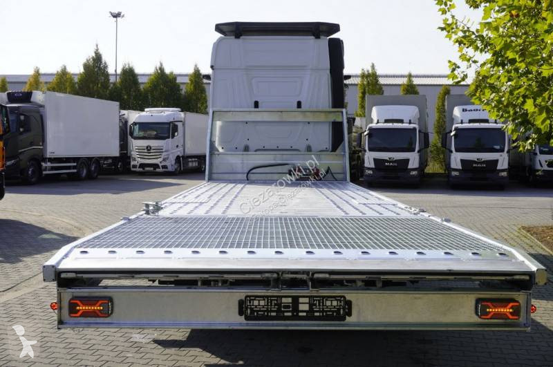 Mercedes 2542 truck