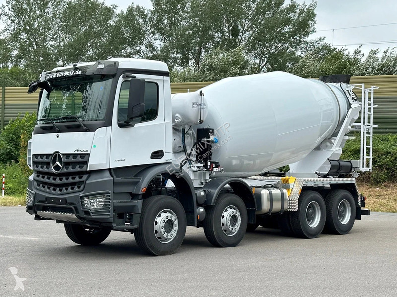 Béton Mercedes 4142 Mercedes-Benz  5 4142 B 8X4...