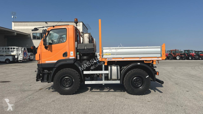Mercedes UNIMOG U20 4X4 truck