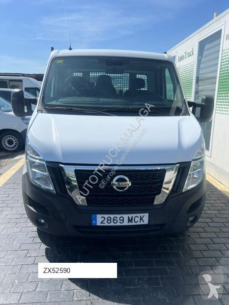 Véhicule utilitaire Nissan