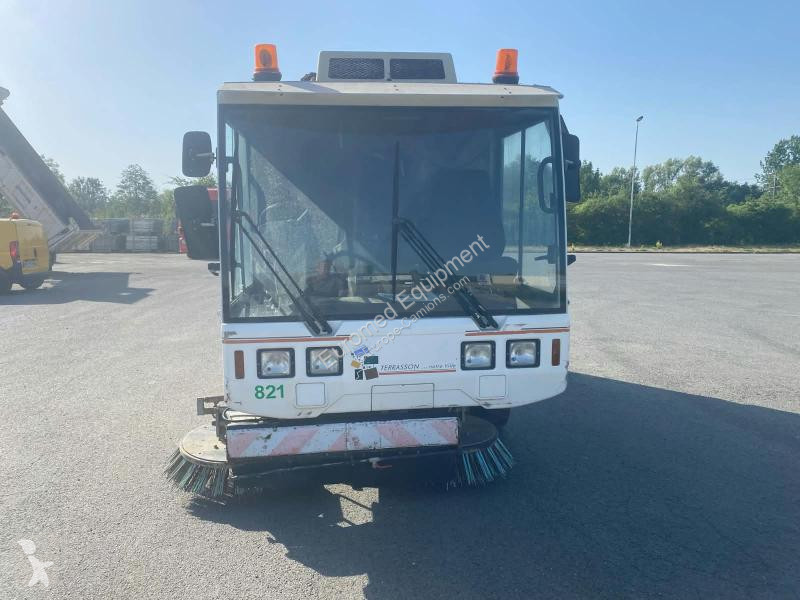 HMF  416 truck