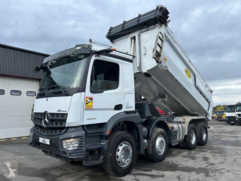 Camión Mercedes 3243 KN