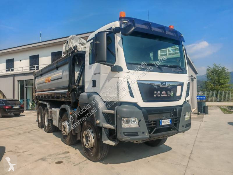 MAN  truck