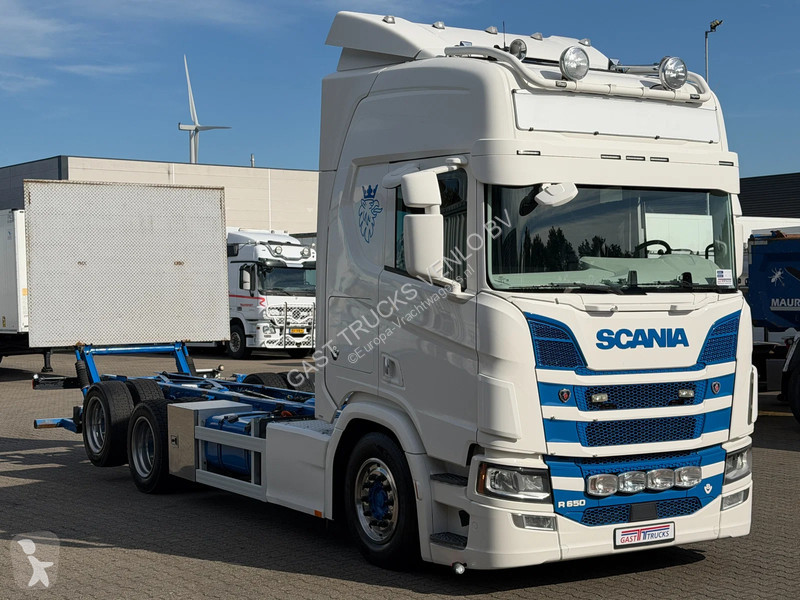 Kamion Scania 650 V8 6x2 Full Air etarder 4.35...