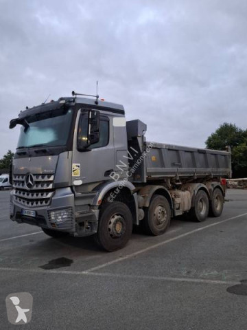 Camion bi-benne Mercedes