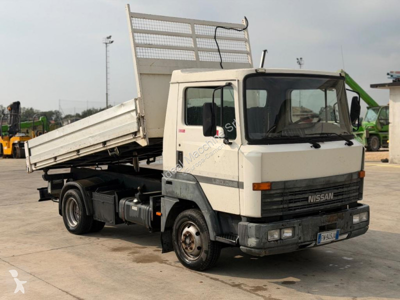 Nissan L50.099 truck