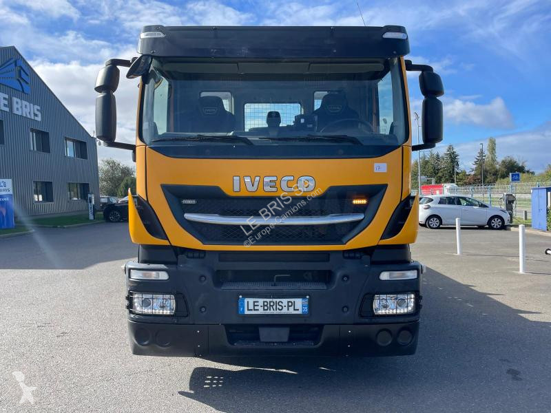 Превоз на строителна техника Iveco  STRALIS 420