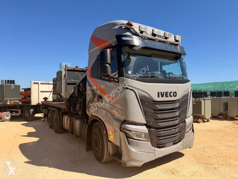 Iveco 570 truck