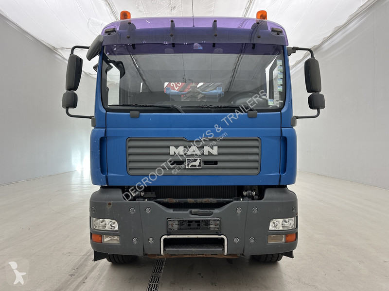MAN 33.400 - 6x4 truck