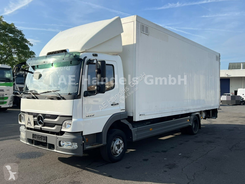 Teherautó Mercedes 1222 BL...