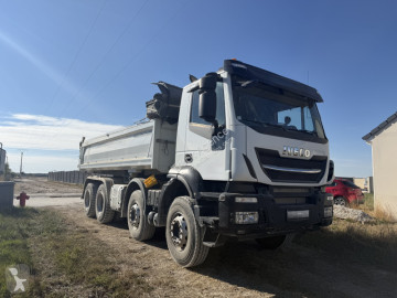 Camion benne Iveco