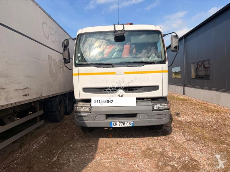 Renault 270 FASSI KRAAN + PALFINGER LAADKLEP truck