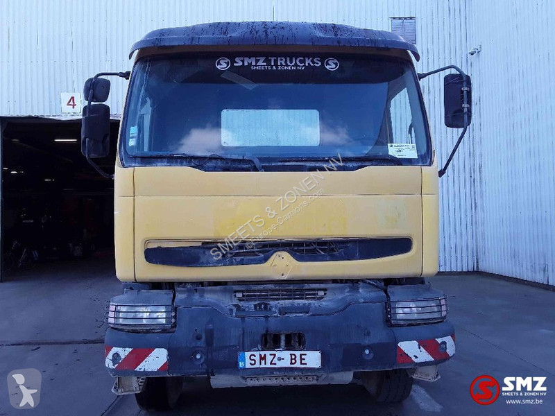 Renault 320 truck