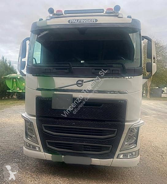 Kamion Volvo 500