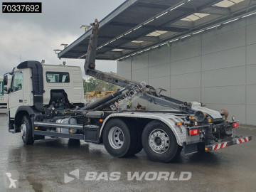Camion polybenne Volvo