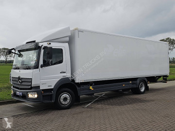 Camion fourgon Mercedes