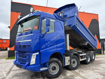 Camion benne Volvo