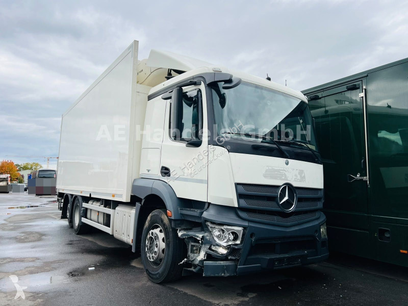 Kamion Mercedes 4 2543 BL L ClassicSpace...