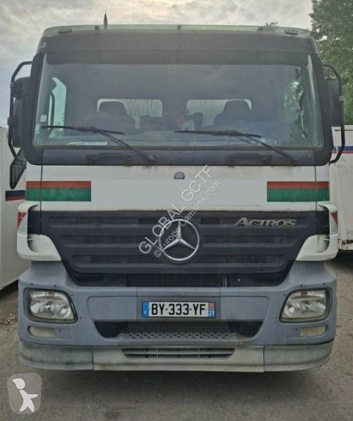 Lastbil Mercedes 2532