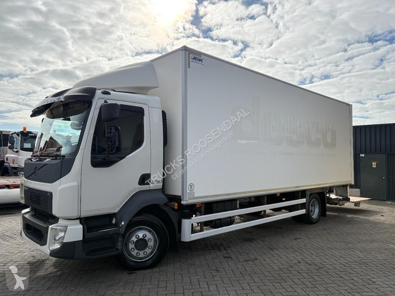 Kamion Volvo 250 + 12t + 6cyl + BOX 7.28 + EURO...