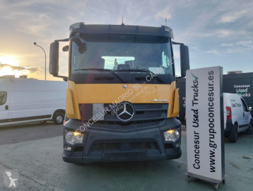 Autres camions Mercedes