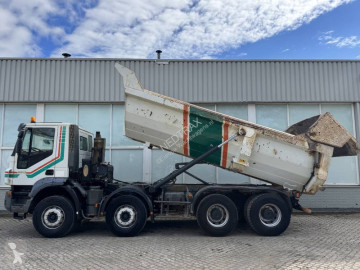 Camion benne Iveco