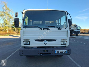 Renault heavy equipment transport truck