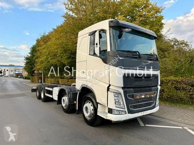 Kamion Volvo 460 / 8x4 / Voll Blatt / Euro 6