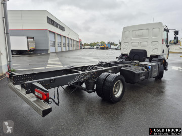Renault chassis truck